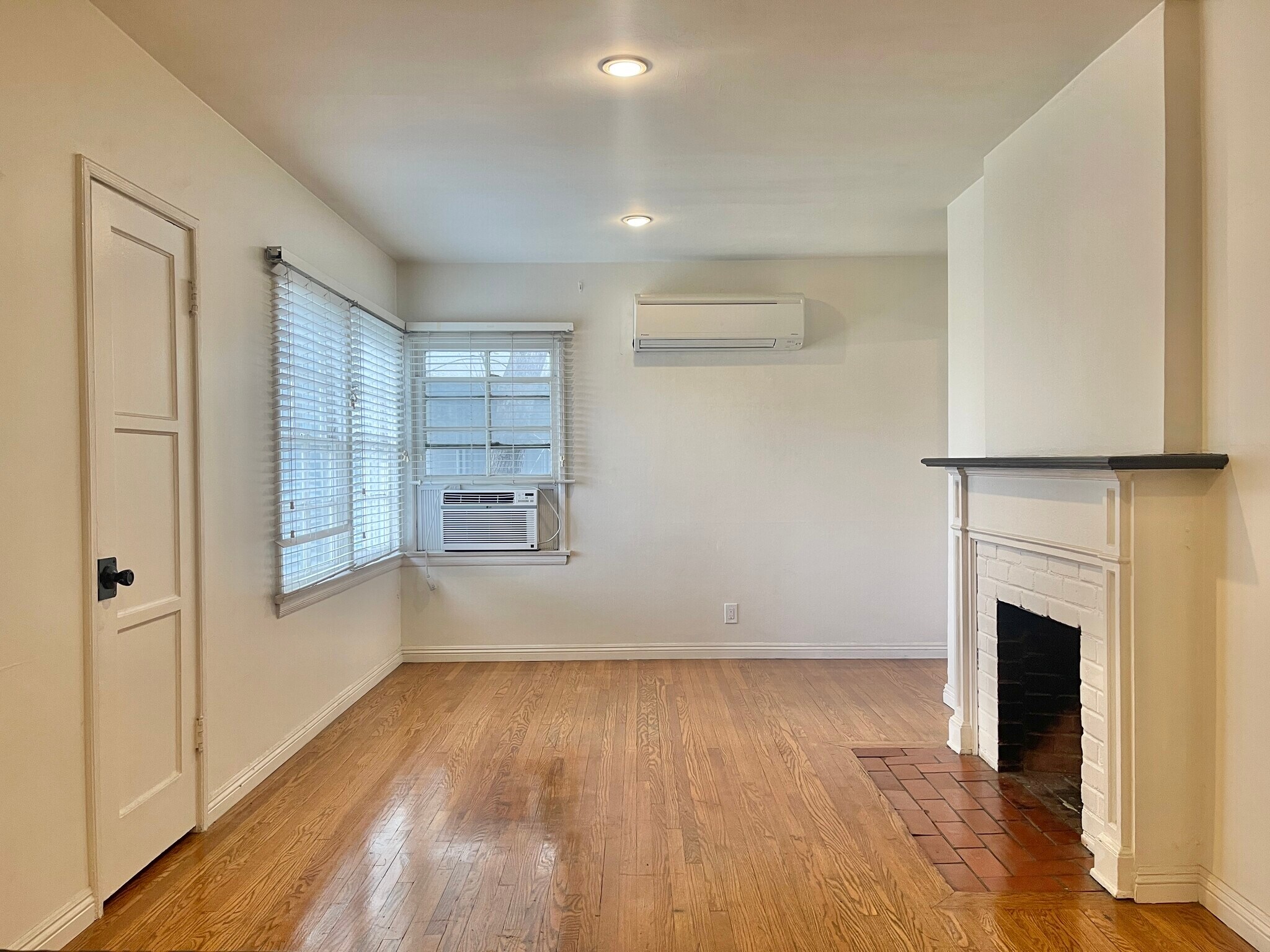 Building Photo - 5435 Colfax Ave