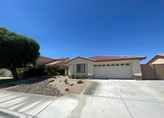Building Photo - 43595 Reclinata Way