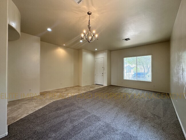 Building Photo - 6166 N Placita San Agustin