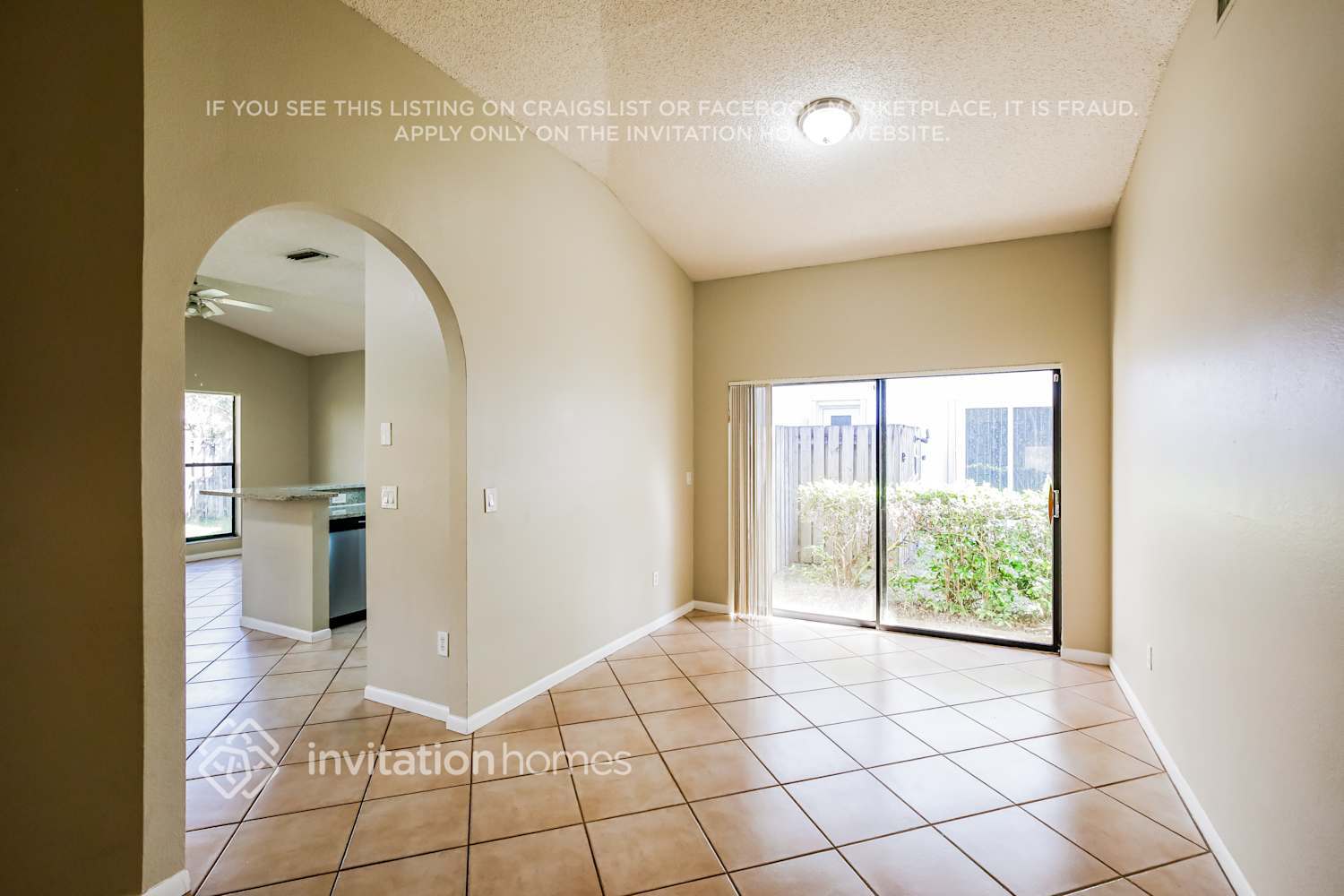 Building Photo - 11571 Waterford Ct