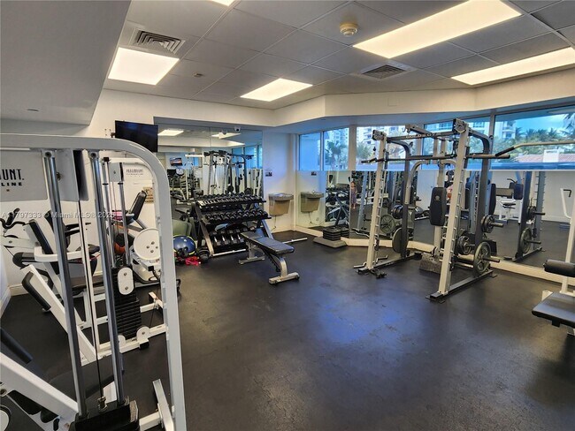 Building Photo - 5900 Collins Ave