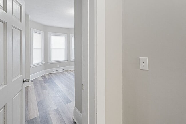 Building Photo - 9-11 Frederick St