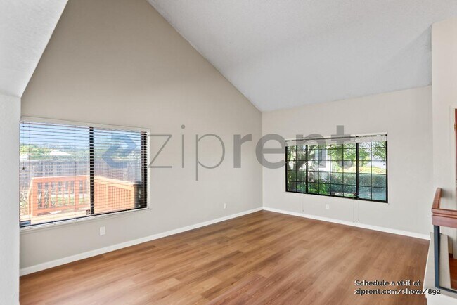 Building Photo - 3700 Hidden Springs Ct