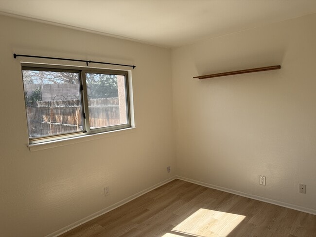 Building Photo - 532 Berry Rd NW