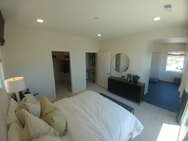 Building Photo - Your New Sanctuary Awaits!