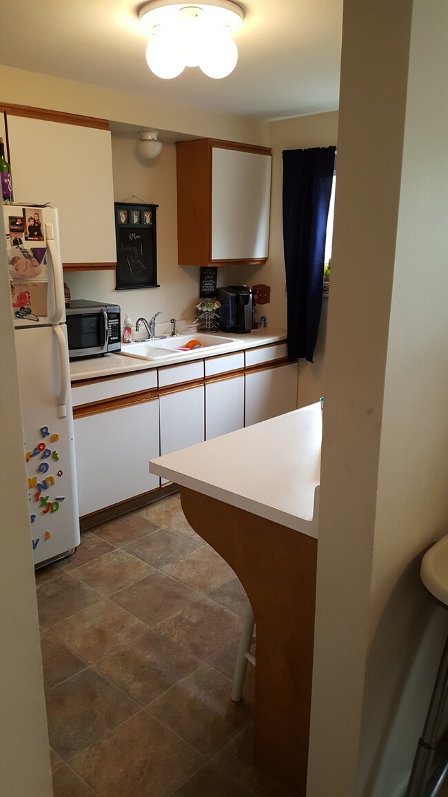 KITCHEN - 224 Bower Hill Rd