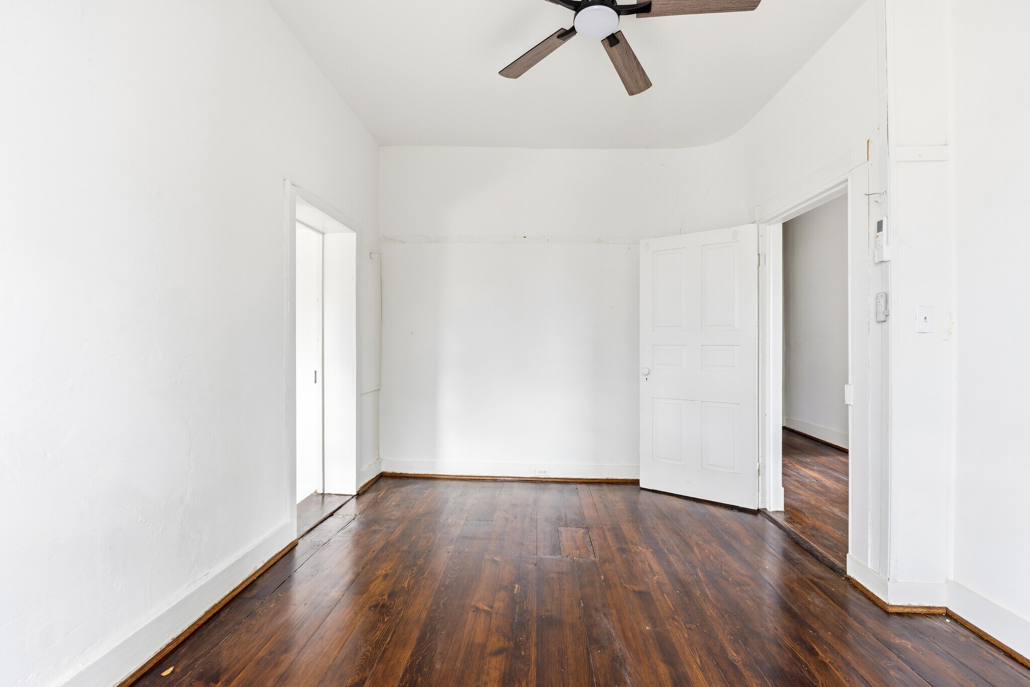 Building Photo - 3110 Main St