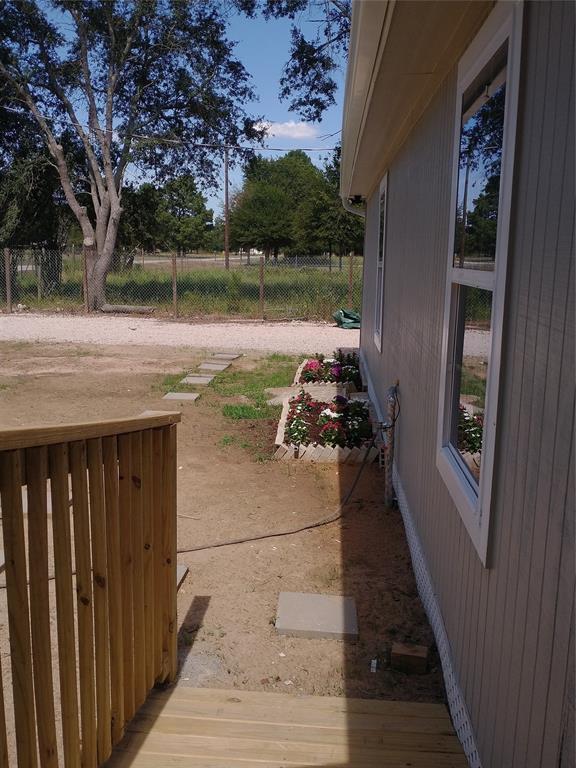 Building Photo - 258 Rosewood Dr