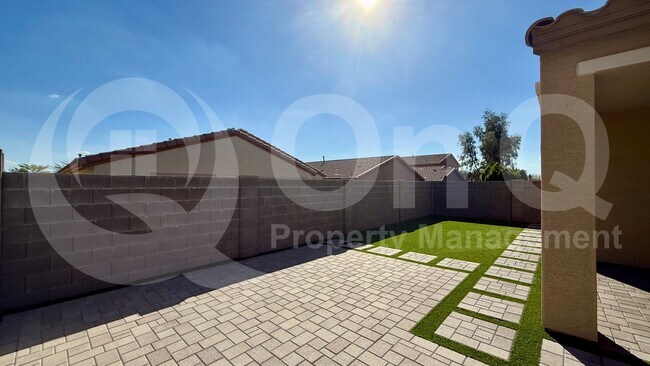 Building Photo - 12233 W Rowel Rd