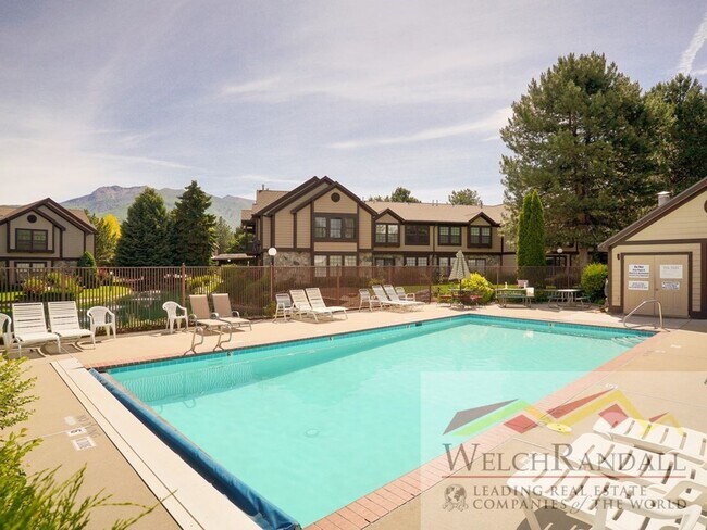 Building Photo - Corner Gem in Washington Terrace – 2BR Comfort & Style!