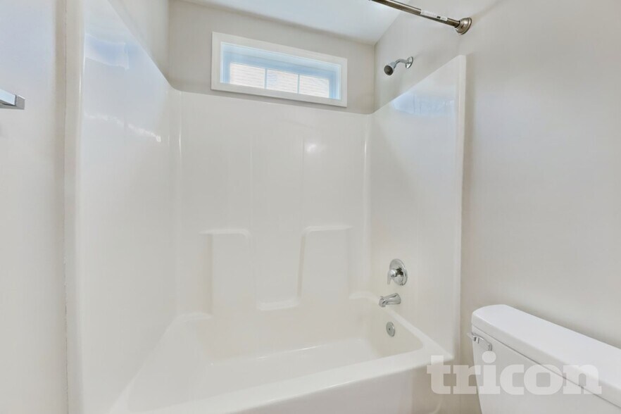 Building Photo - 3730 Spring Willow Way