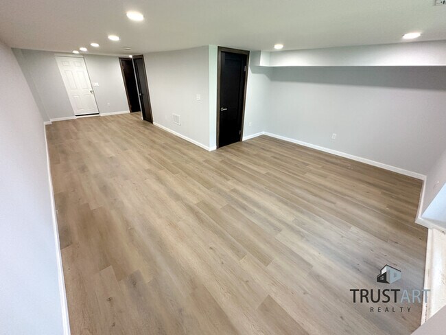 Building Photo - 3 bed/2.5 bath House in North East Philade...