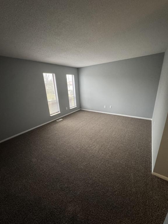 Building Photo - 11 Johnny Appleseed Ct