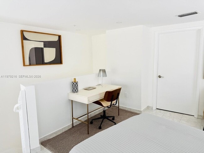 Building Photo - 7700 Collins Ave