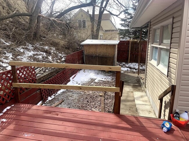 Building Photo - 411 Voorhis St