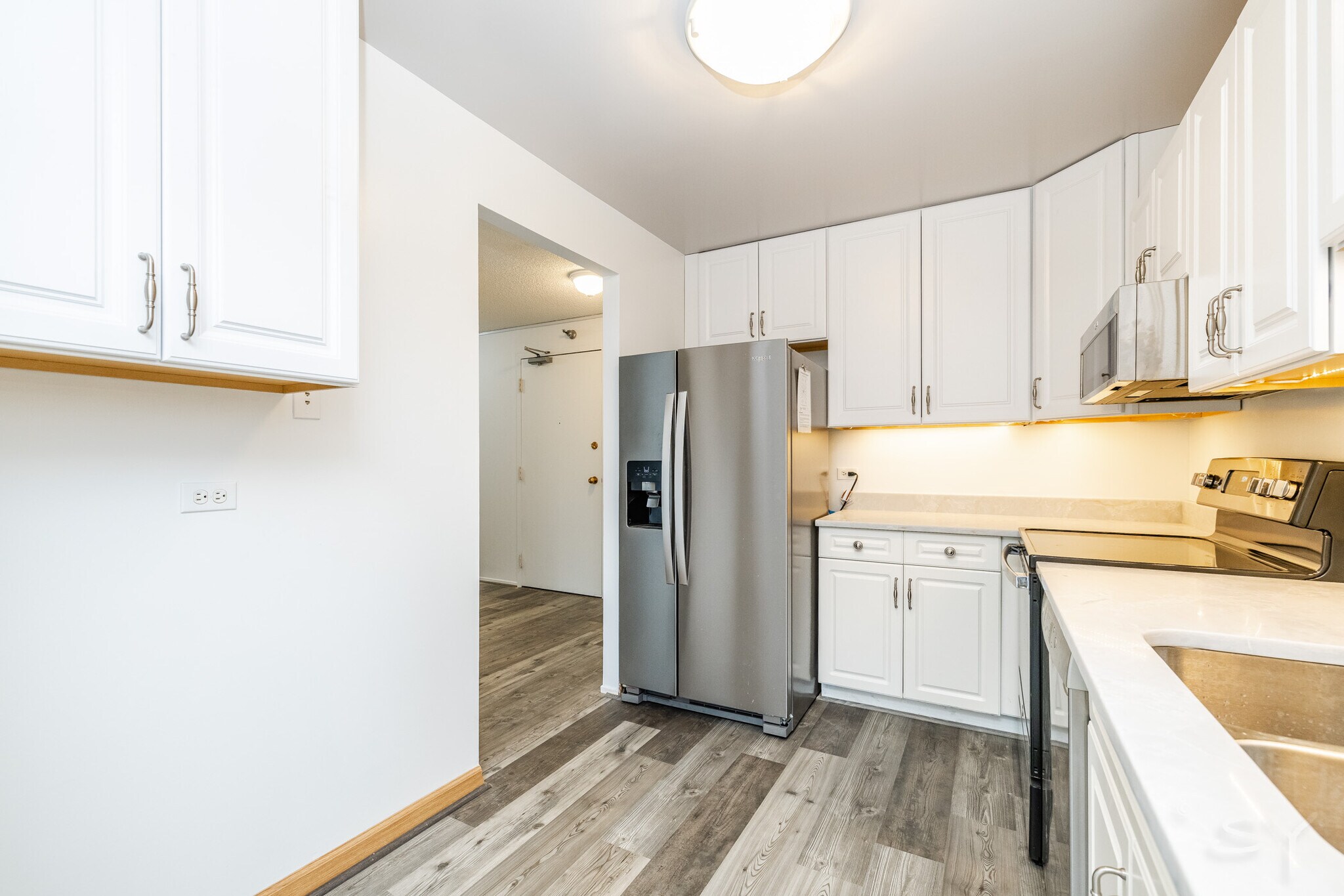 Building Photo - 70 W Huron St