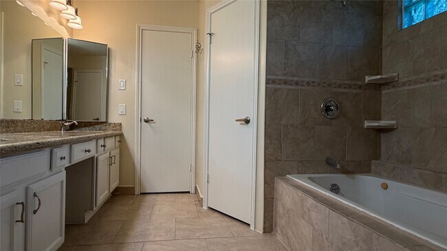 Building Photo - 11614 Inga Ln