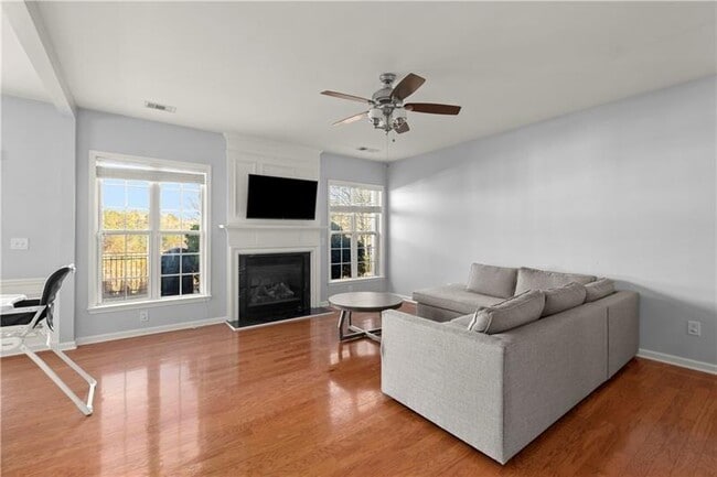 Building Photo - 120 Finchley Dr
