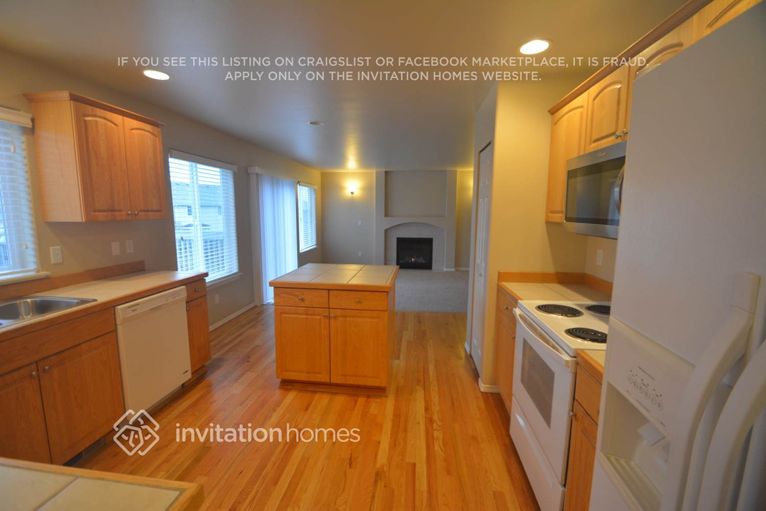 Building Photo - 5806 79th Ave NE