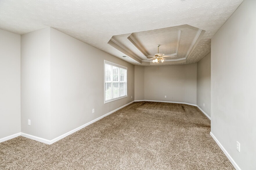 Building Photo - 2508 Santa Clara Ct SE