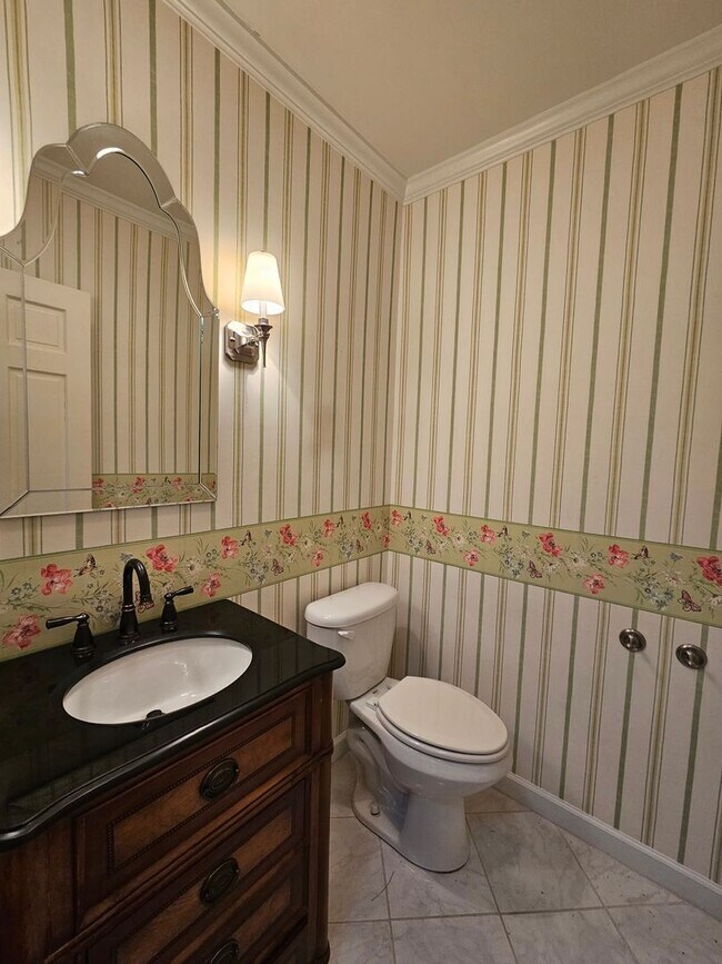 Building Photo - WITCH DUCK POINT