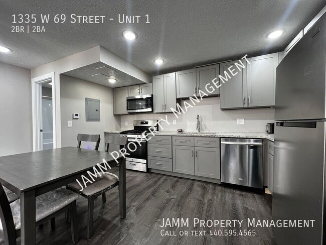 Building Photo - Modern 2 Bedroom, 2 Bathroom Apartment in ...