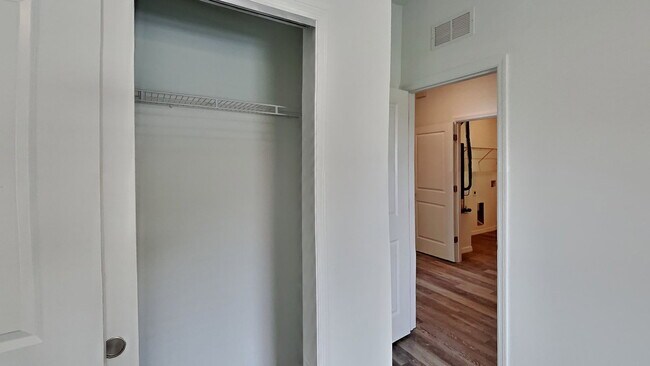 Building Photo - 4028 SW 7th Pl