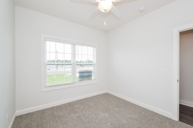 Building Photo - 1168 Walker Point Way