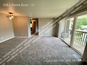 Building Photo - 508 E Aspen Blvd