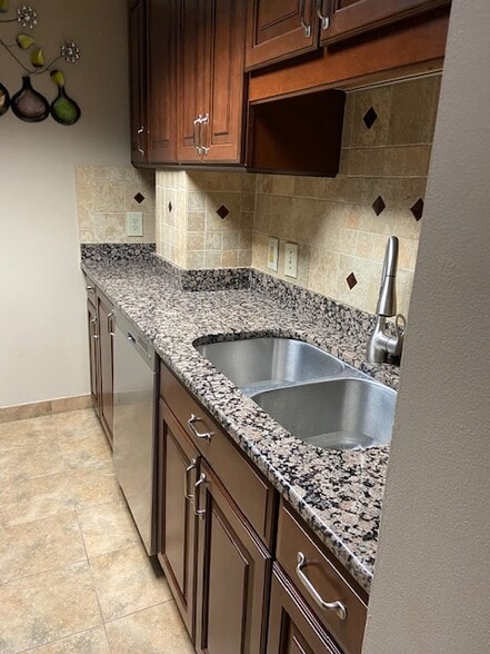 Building Photo - 1280 W Peachtree St NW