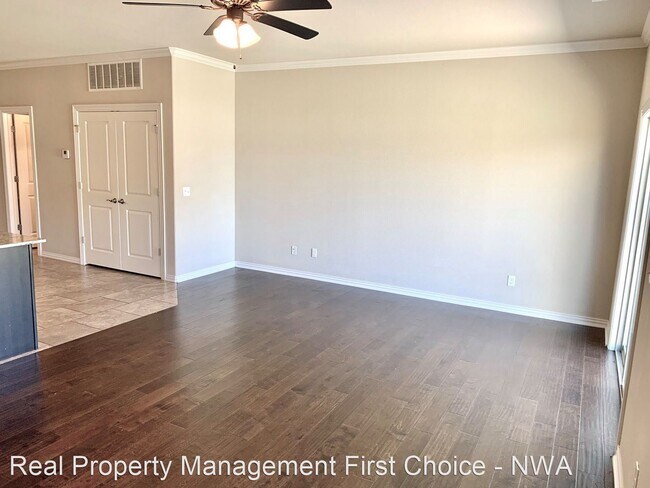 Building Photo - 3 br, 2.5 bath House - 2752 W Kilimanjaro Way