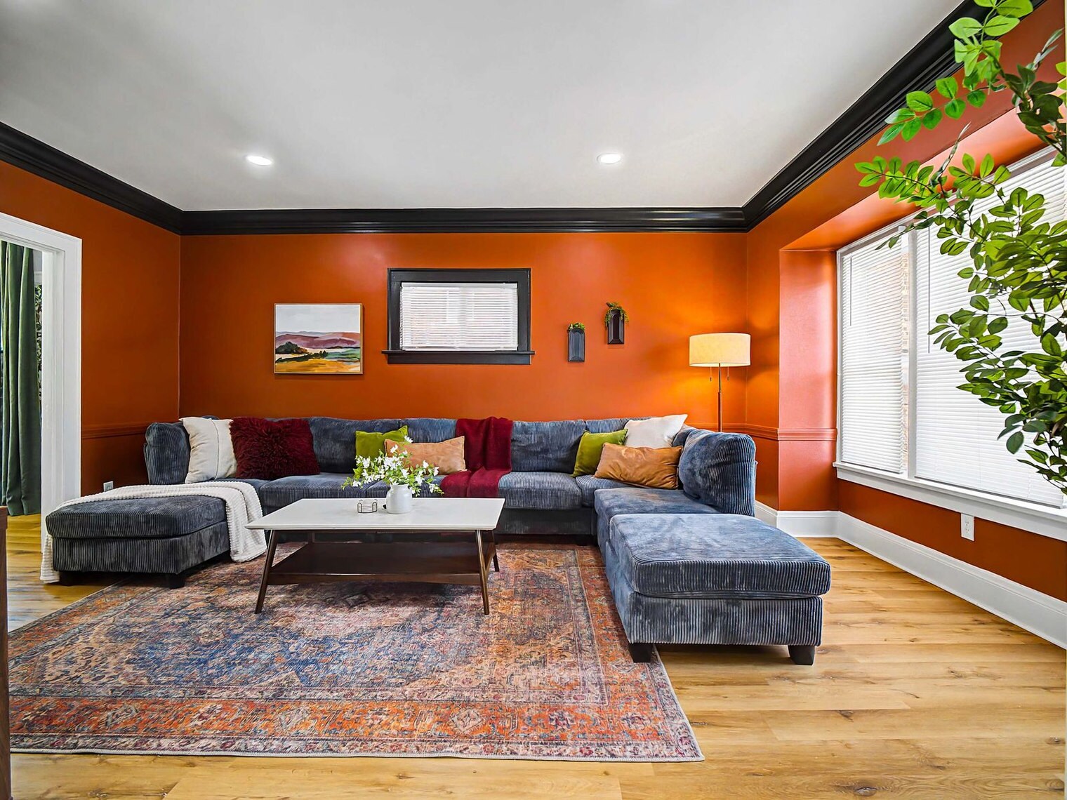 Building Photo - 2010 Chesterland Ave