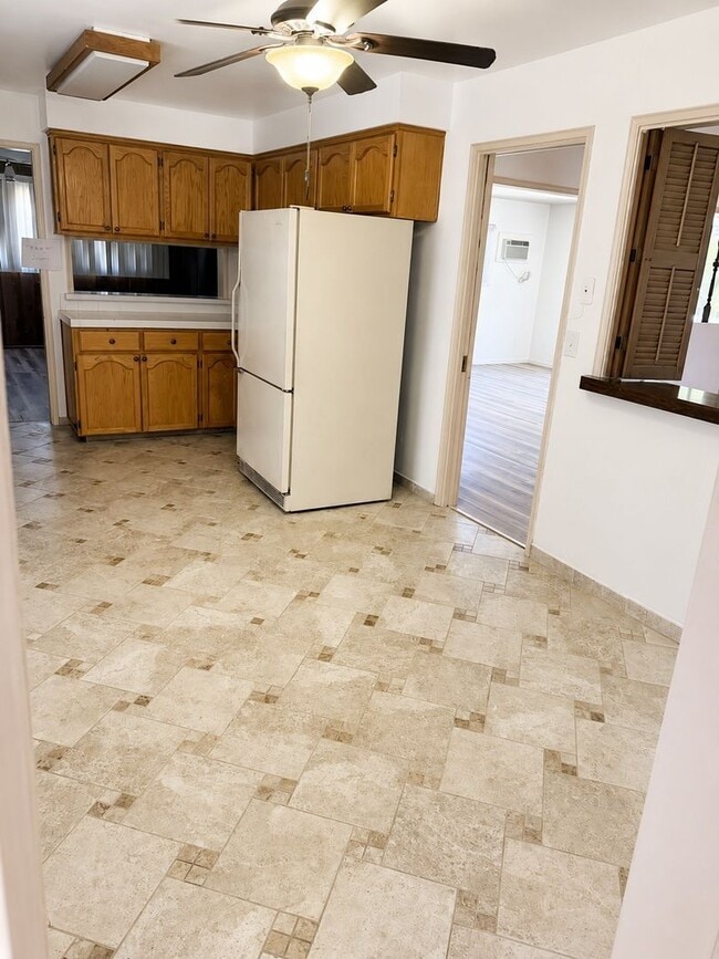 Building Photo - 15413 Talbot Dr