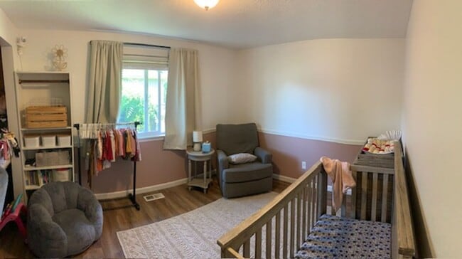 Building Photo - $2,600 - Beautifully-maintained single level Ranch-style Three Bedrooms, Two Baths home Ready To ...