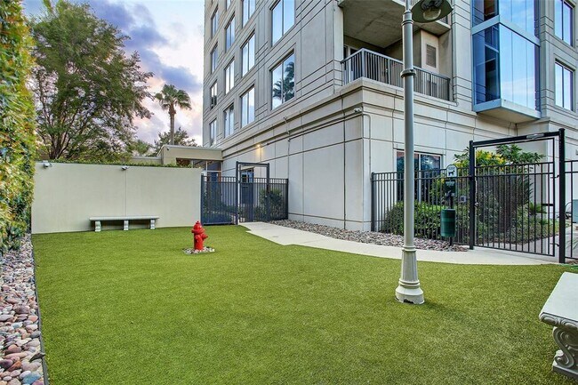 Building Photo - 3333 Allen Pkwy
