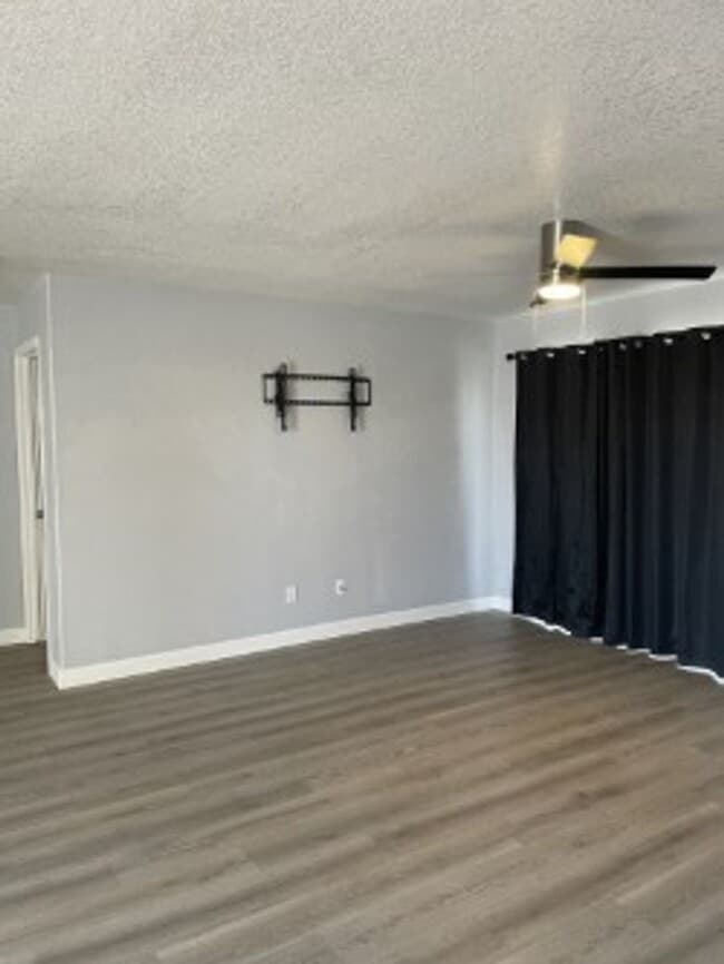 Building Photo - North side home, pet friendly with fenced back yard.