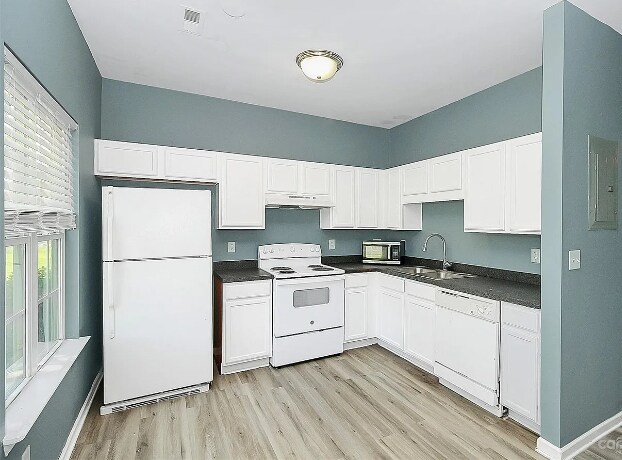 Building Photo - 3059 Nevin Place Dr