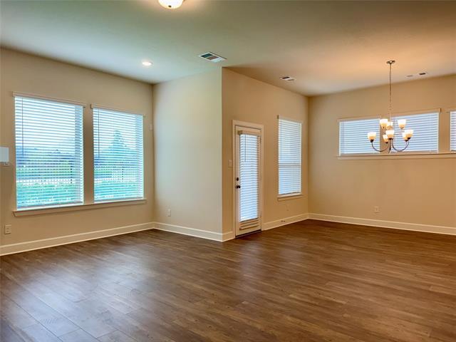 Building Photo - 1804 Welker Dr