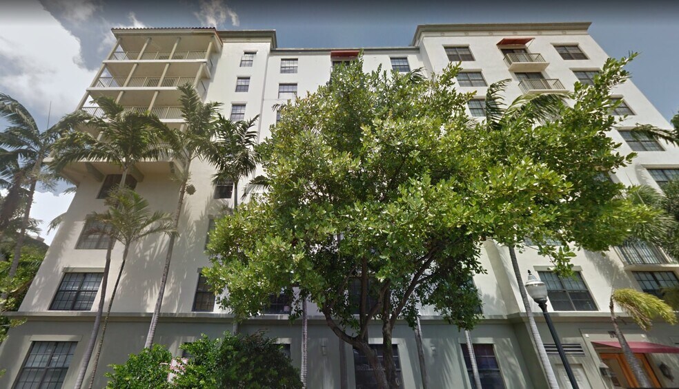 Building view - 1919 Van Buren St