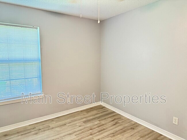 Building Photo - 517 Benjulyn Rd