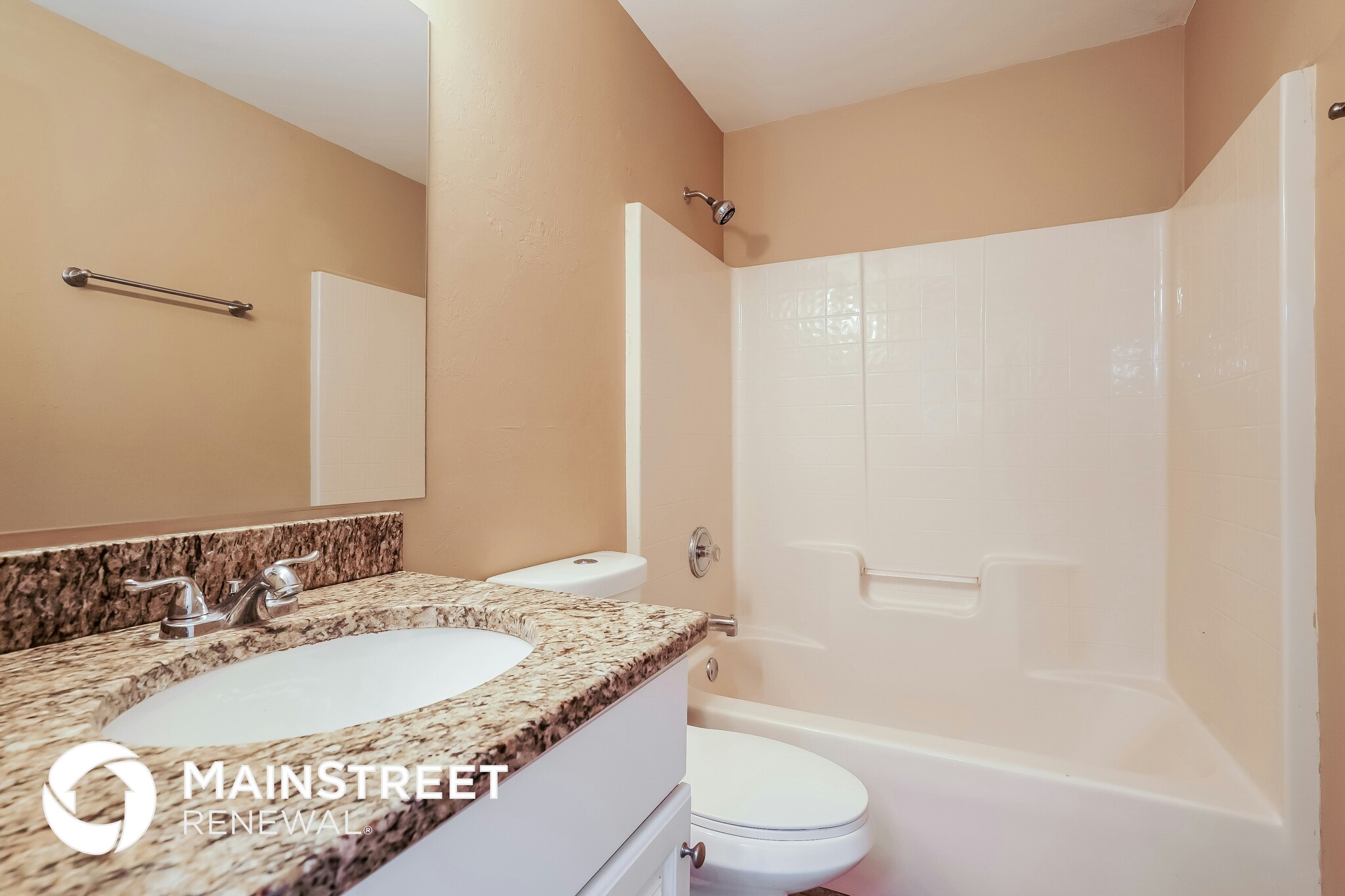 Building Photo - 3720 SW 6th Ave