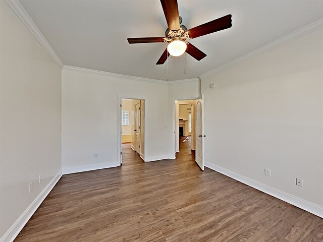 Building Photo - 447 Titans Cir