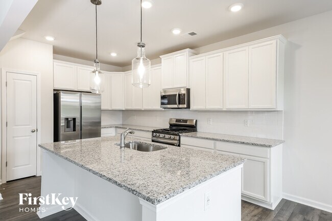 Building Photo - 717 Ridgemoor Trl
