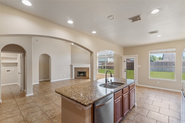Building Photo - 24822 Dutton Point Dr