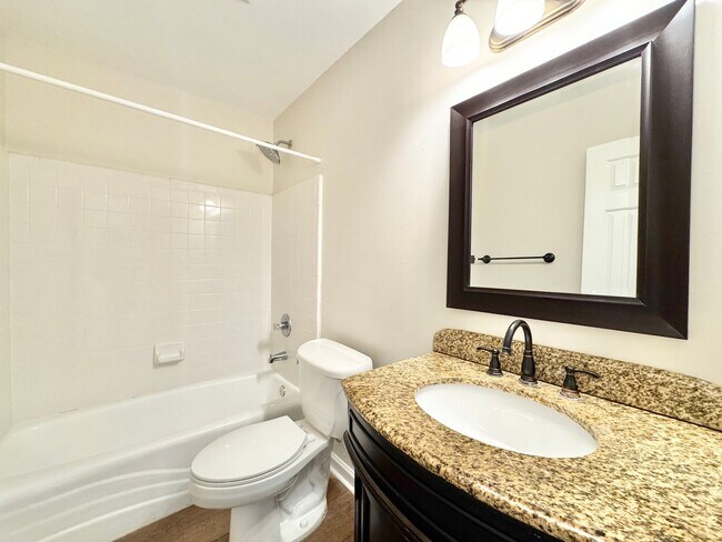 Building Photo - Adorable 3 Bedroom Home in High Point!