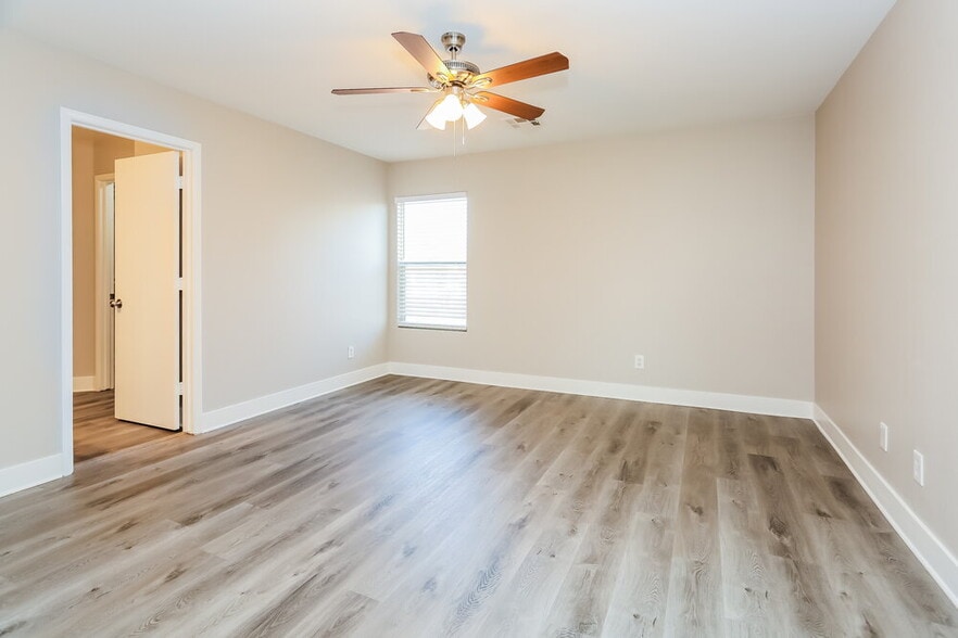 Building Photo - 8433 Warthen Meadows St