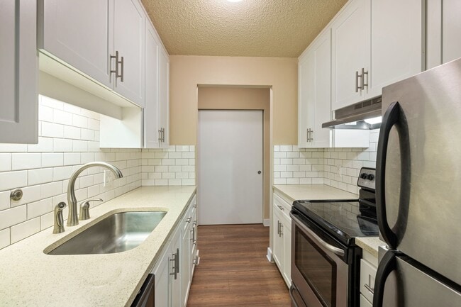 Interior Photo - RAM Ramayana Apartments