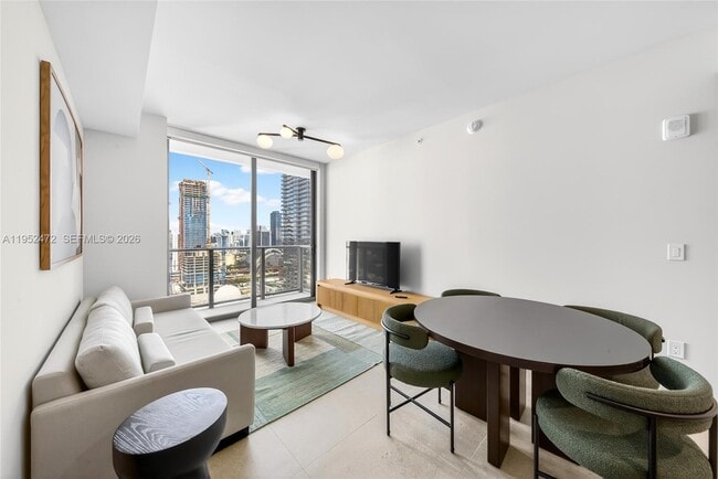 Building Photo - 11 NE 6th St