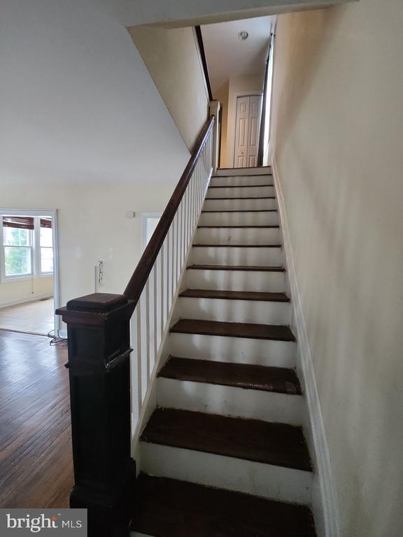 Building Photo - 2804 Christopher Ave