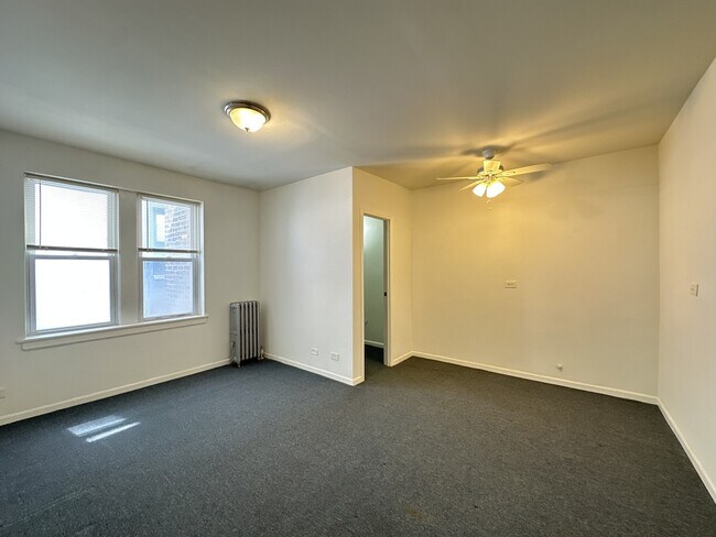 Building Photo - 5710 N Winthrop Ave